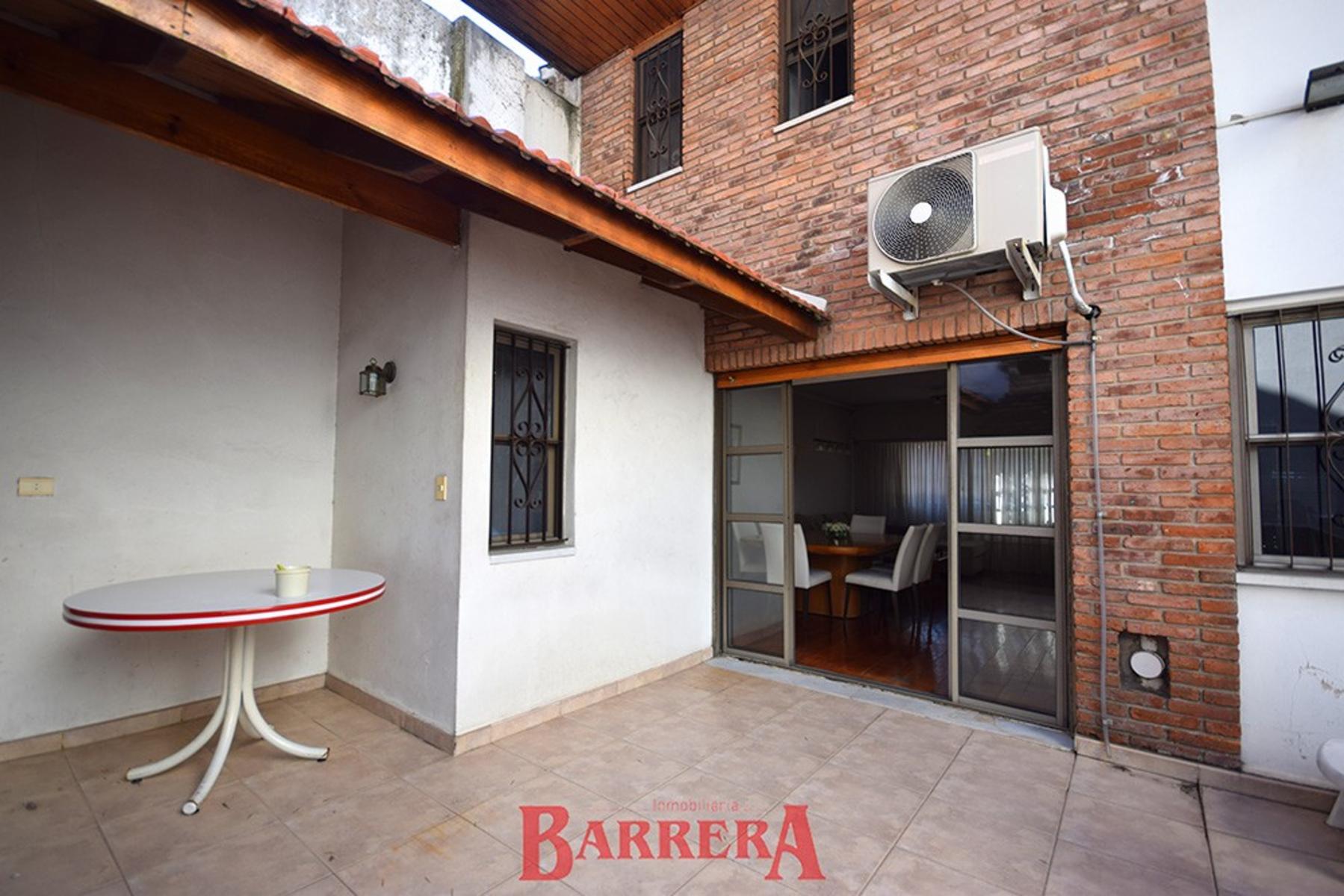 Casa en lote propio 5 ambientes - 4