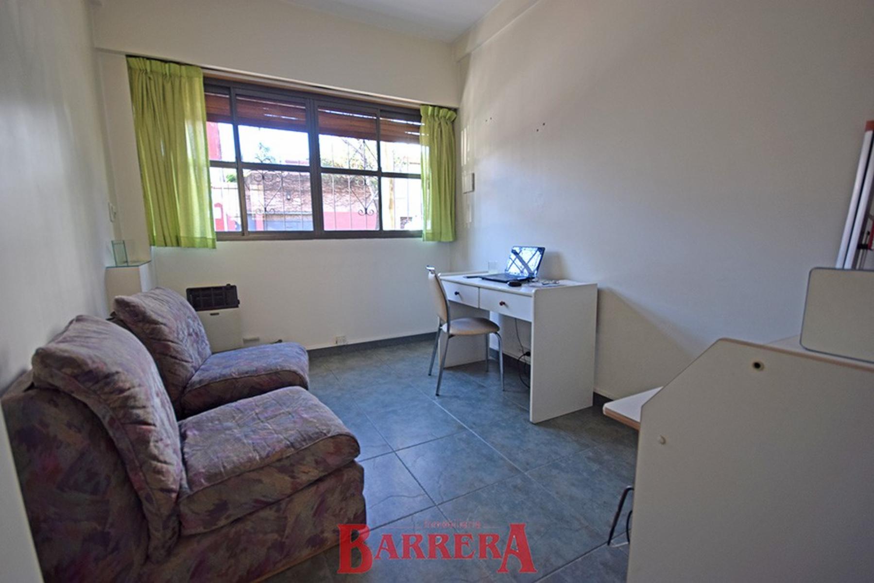 Casa en lote propio 5 ambientes - 11