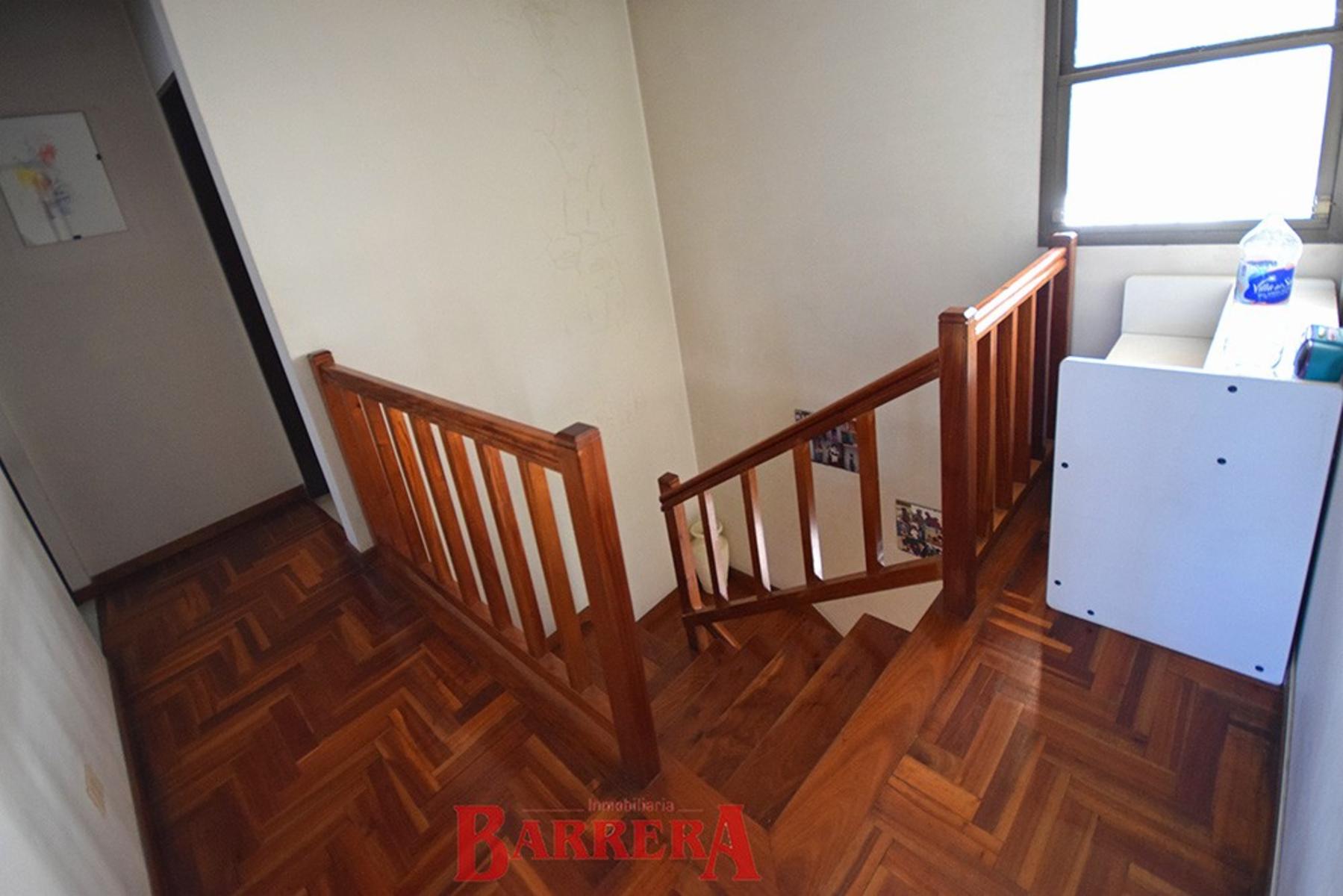 Casa en lote propio 5 ambientes - 29