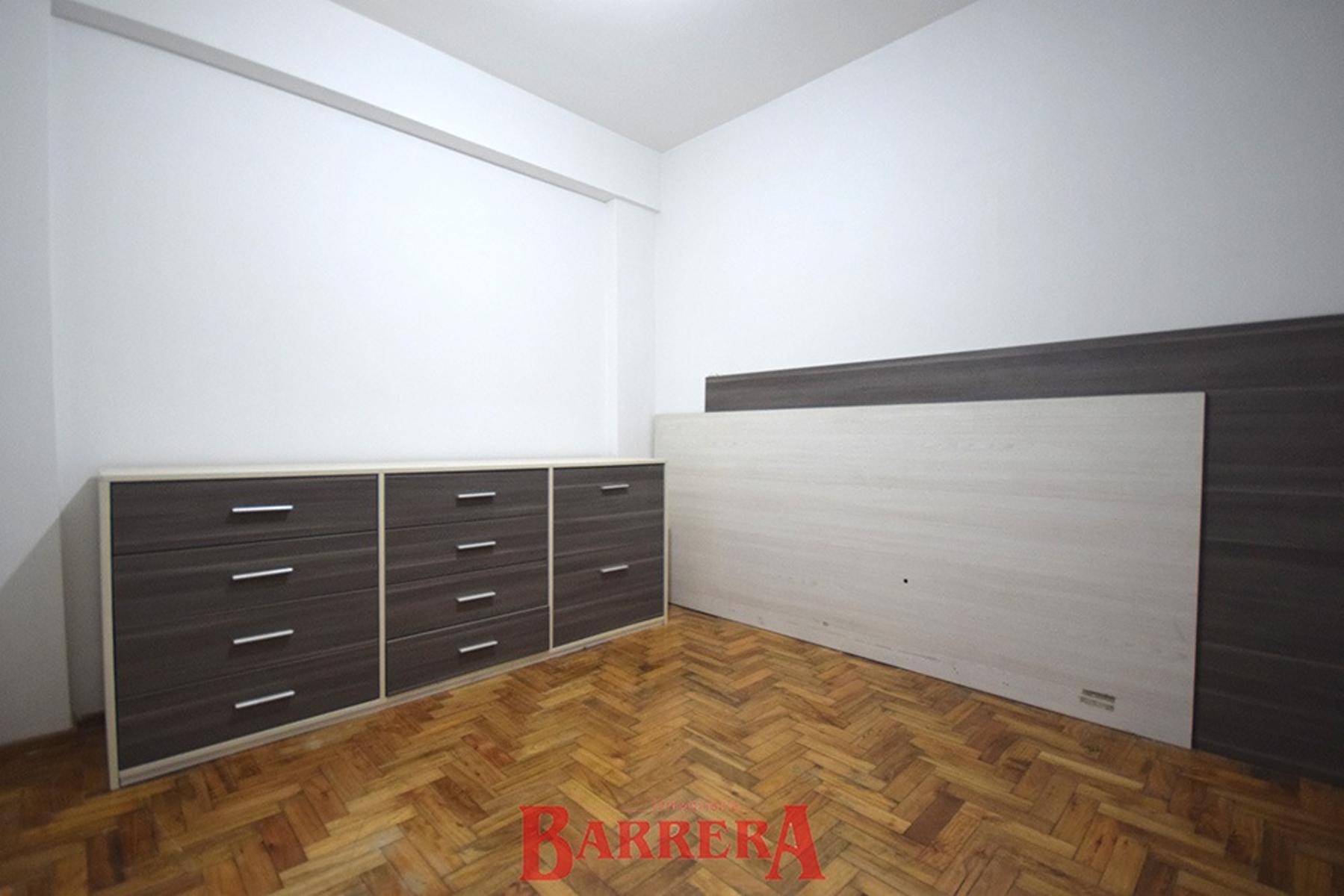 Dos ambientes con patio refaccionado a nuevo — foto 8
