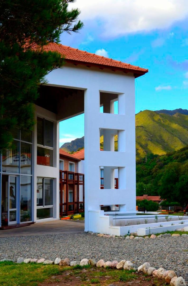Hotel 12 hab., 700 m2 constr. s/lote 3300 m2 Merlo S. Luis - 9