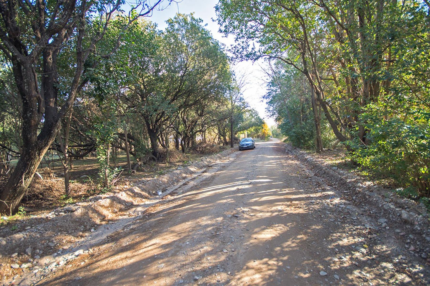 amplio lote 7480 m2 Piedra Blanca Abajo — foto 5
