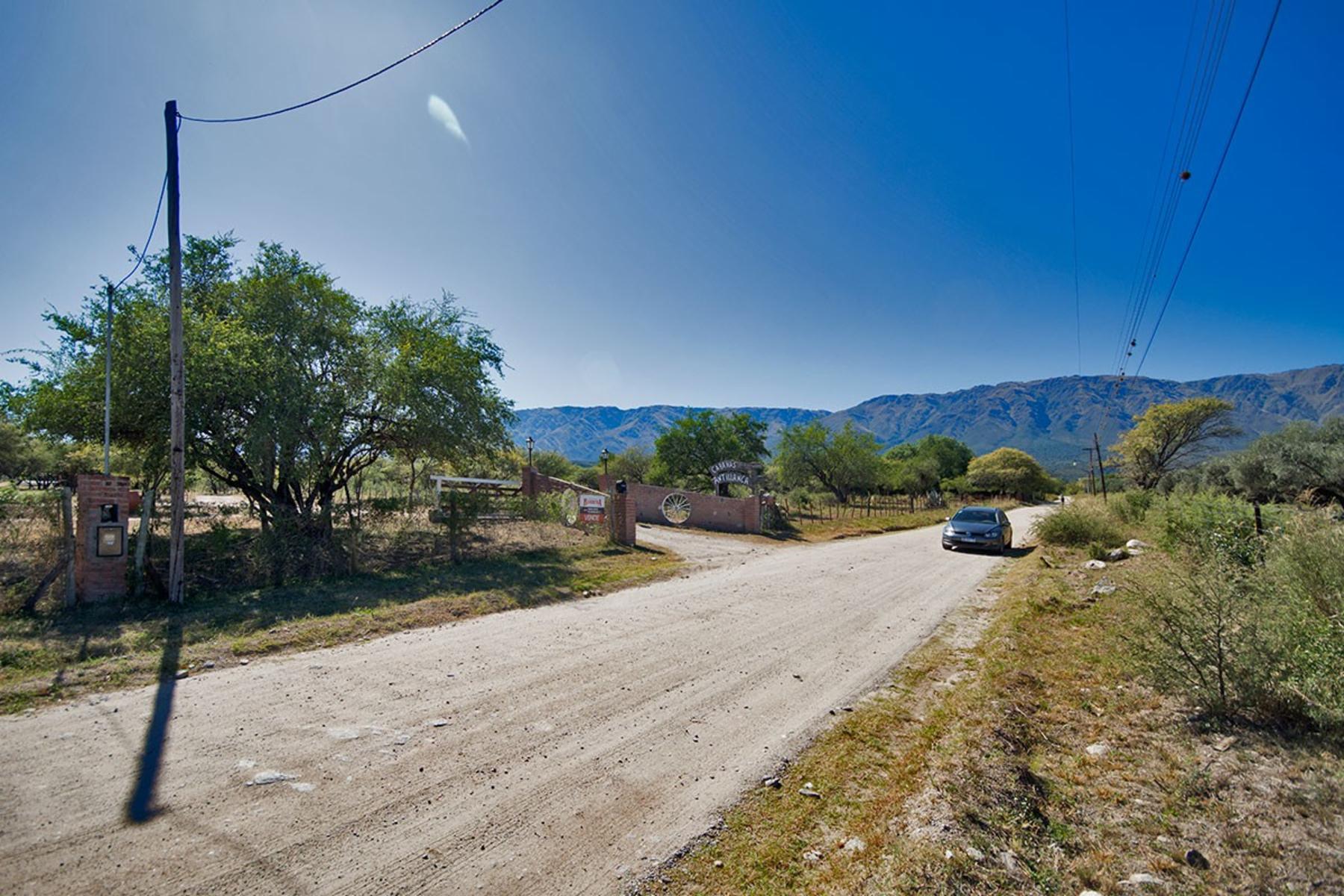 Complejo de CABAÑAS en la localidad de Corralito, Luyaba, Córdoba - 2