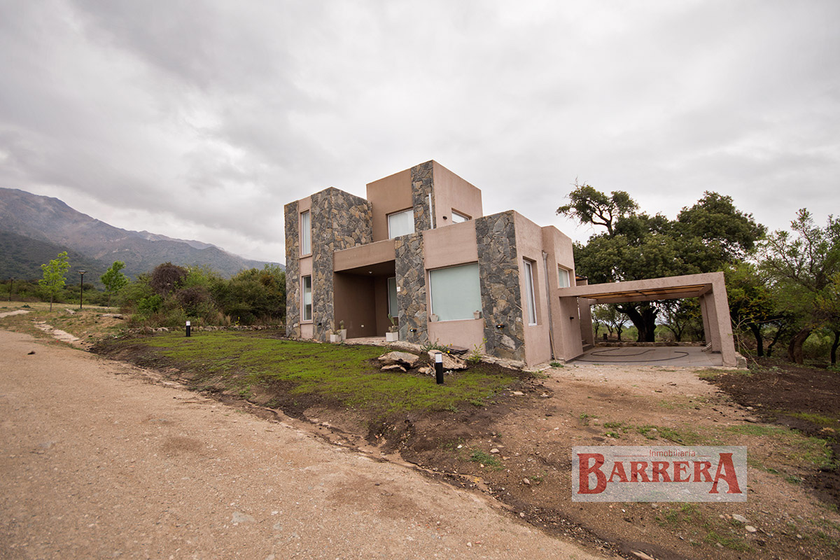Casa a estrenar en el Country Las Cascadas, Carpintería (muy cerca de la famosa Villa de Merlo). — foto 2