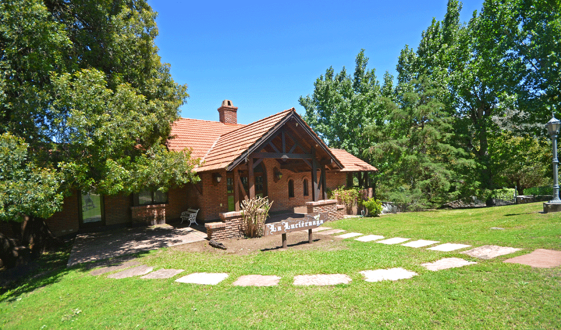 chalet 205 m2 construidos sobre lote 1353 m2 en Country Chumamaya, Merlo San Luis
