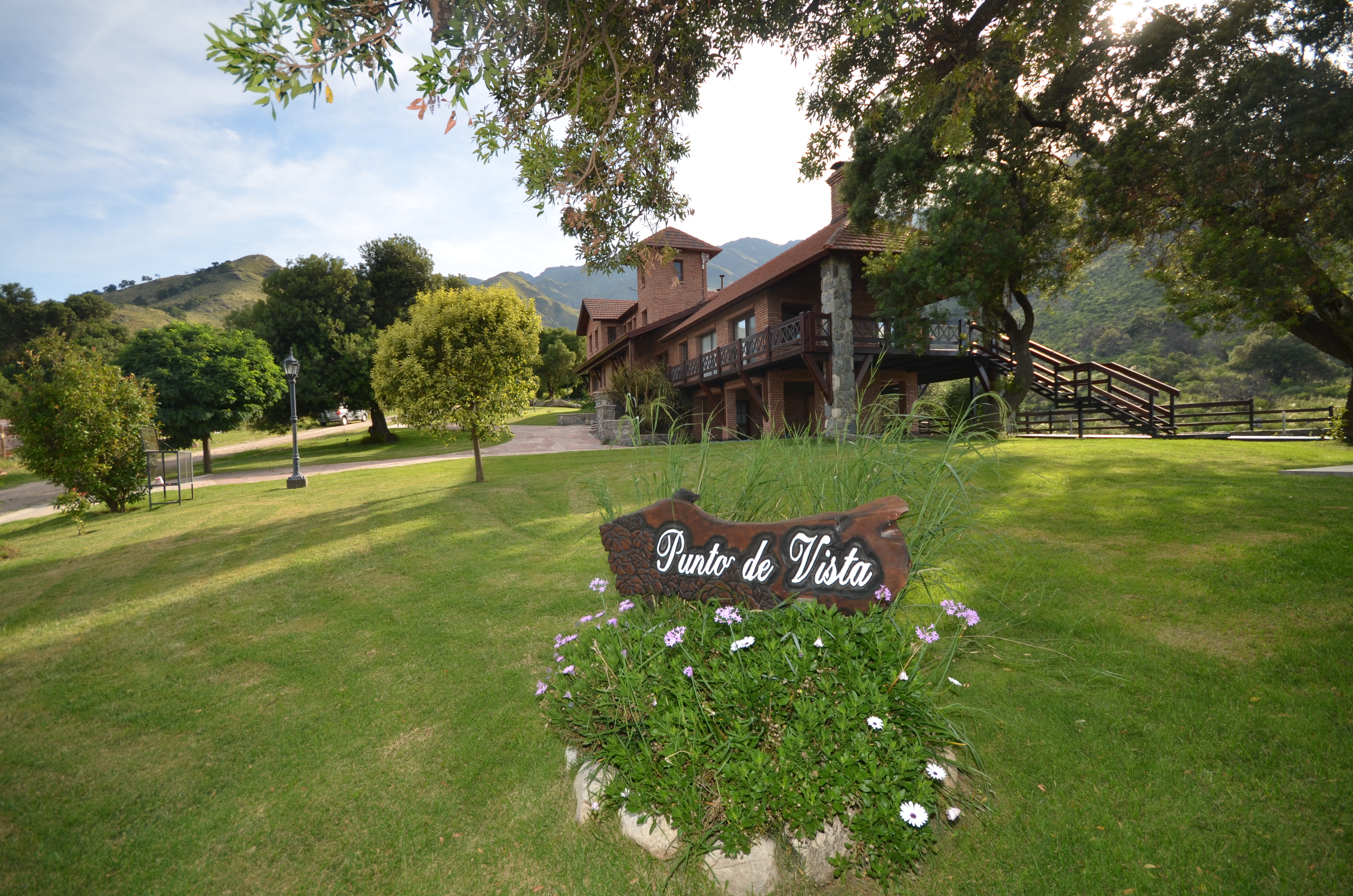 Espectacular Chalet con departamento de huéspedes sobre 2 lotes en Country Chumamaya — foto 2