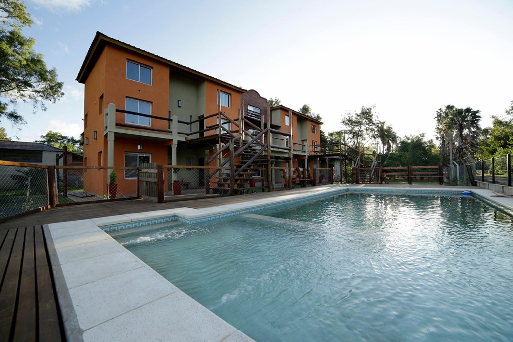 Excelente Complejo Habitacional en San Miguel del Monte - 1
