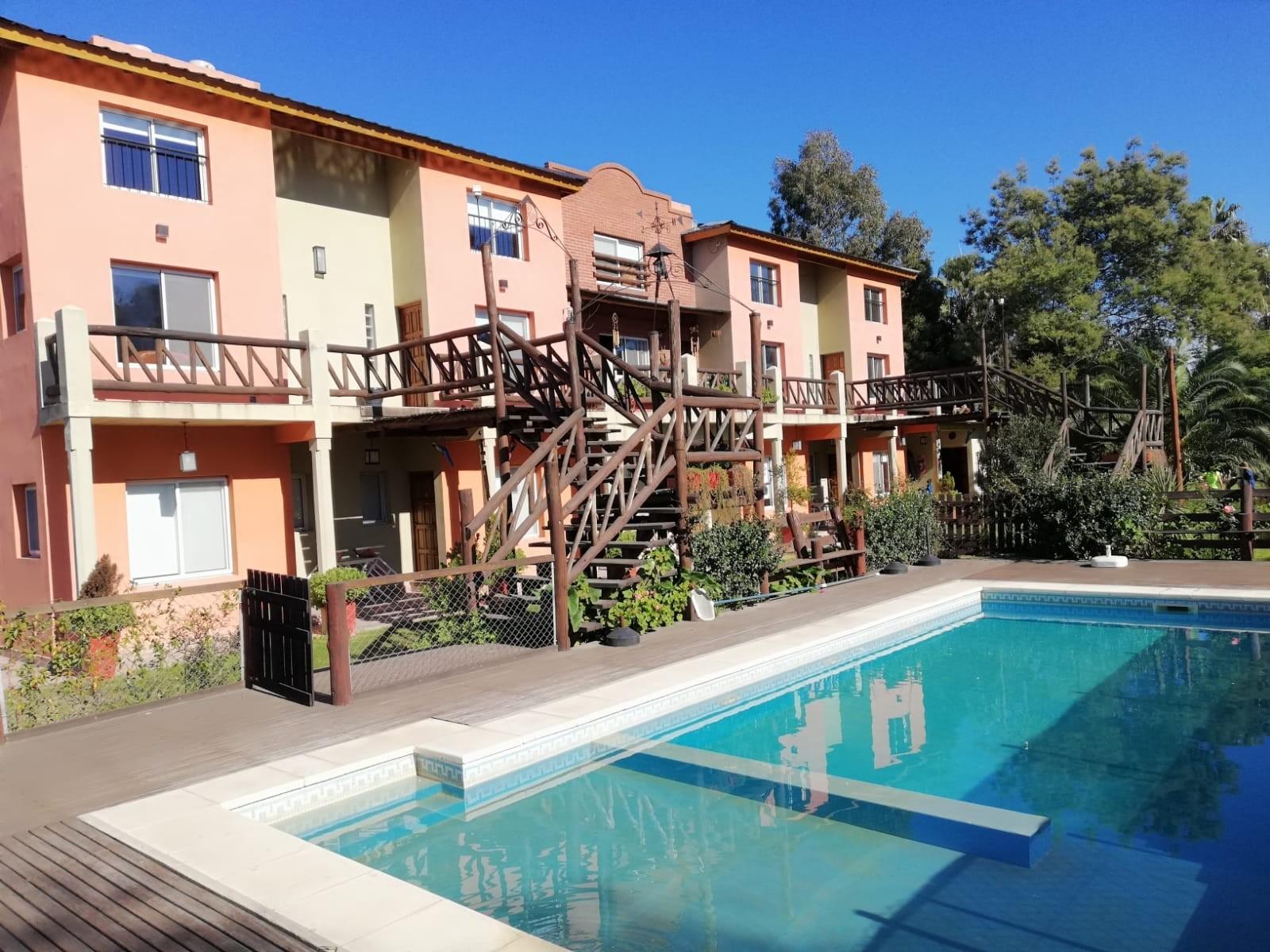 Excelente Complejo Habitacional en San Miguel del Monte - 3