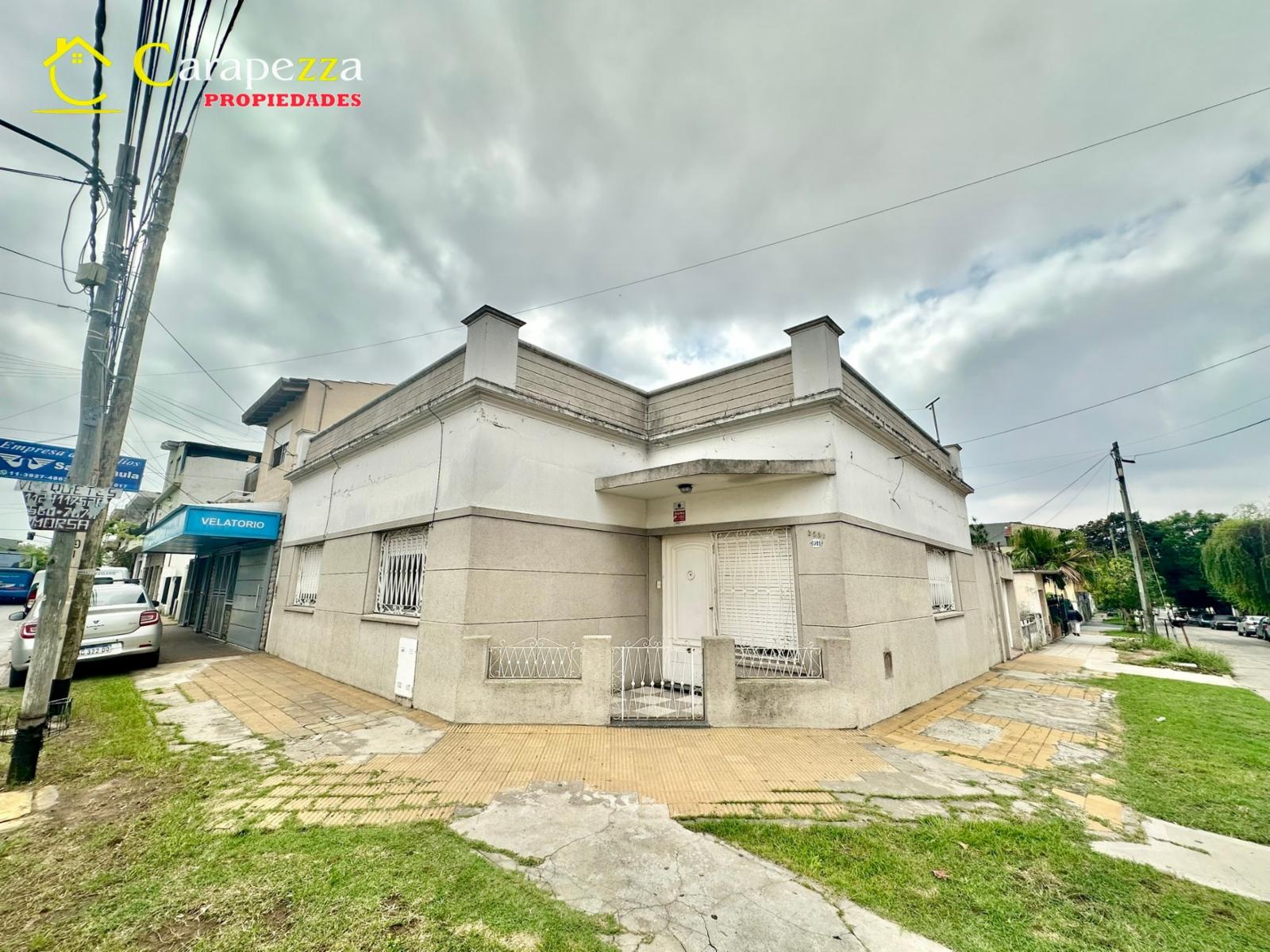 Casa 4 Amb en Venta en Martin Coronado