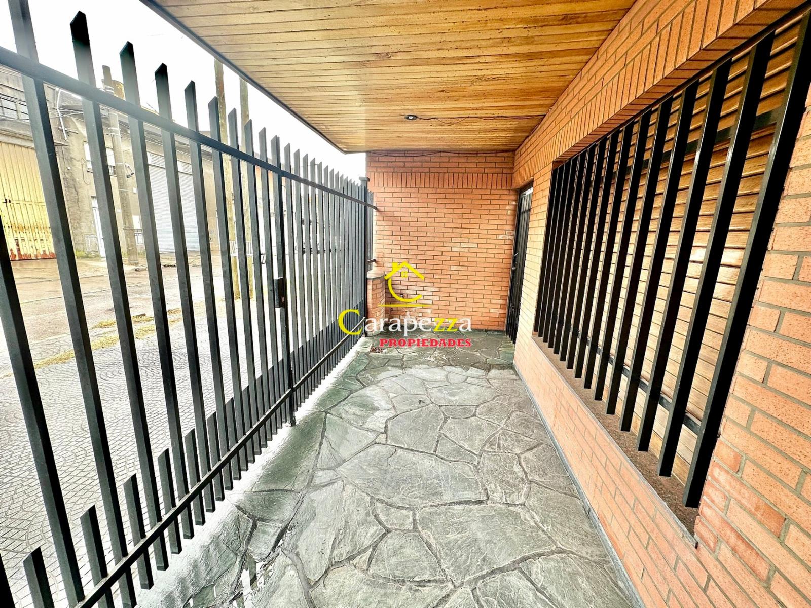 Casa 3 Amb en Venta en Villa Bonich — foto 2
