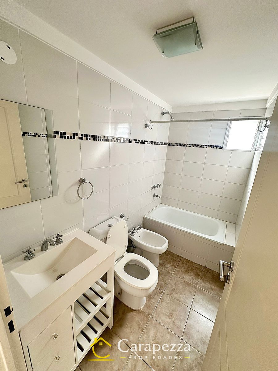 Departamento 2 Amb con Cochera en Alquiler en Martin Coronado — foto 9