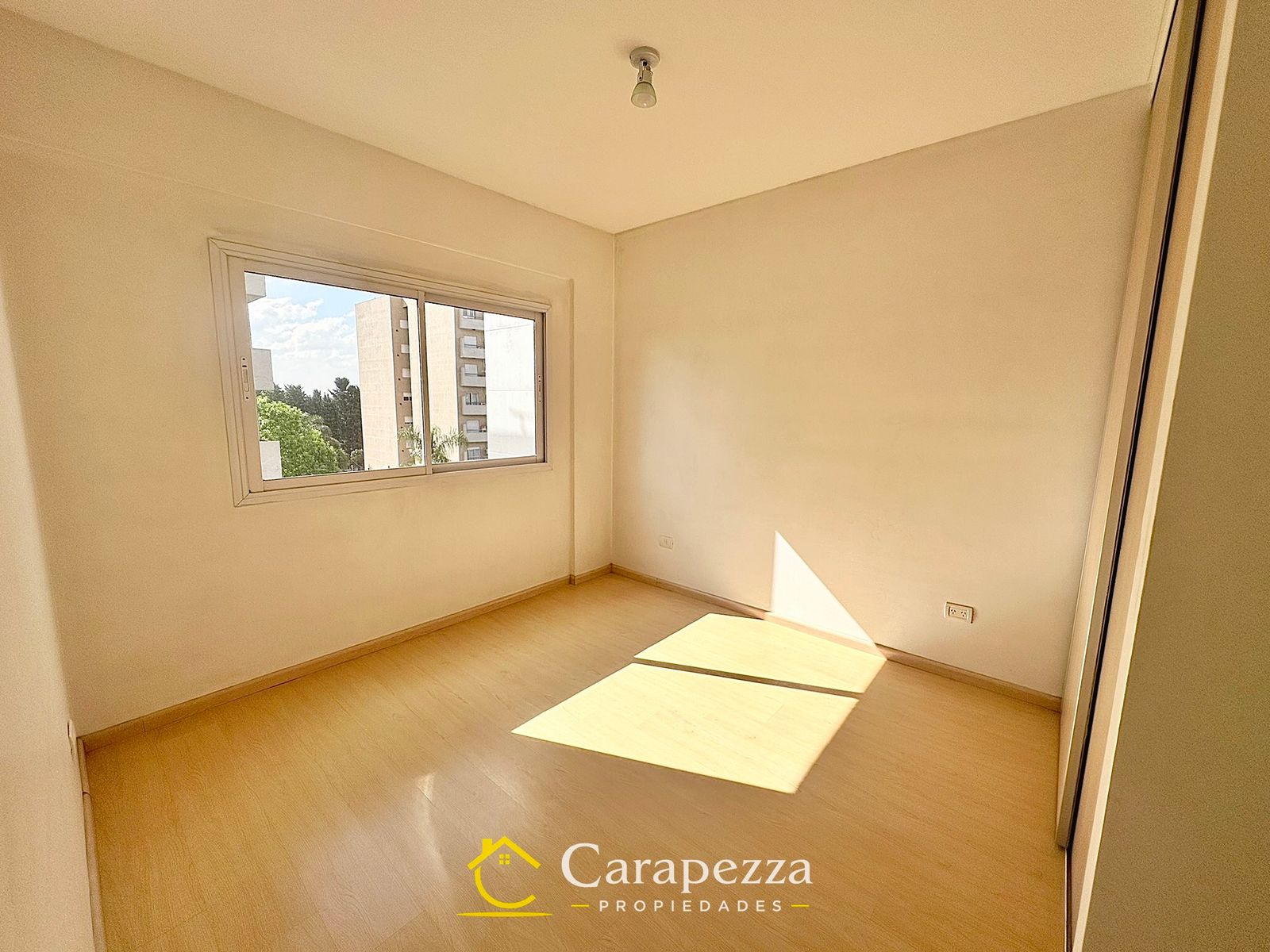 Departamento 2 Amb con Cochera en Alquiler en Martin Coronado — foto 10