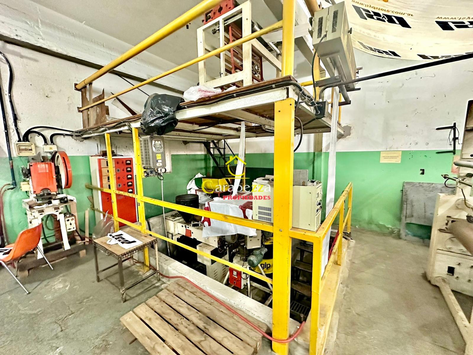 Galpón en Venta en Villa Lynch — foto 8
