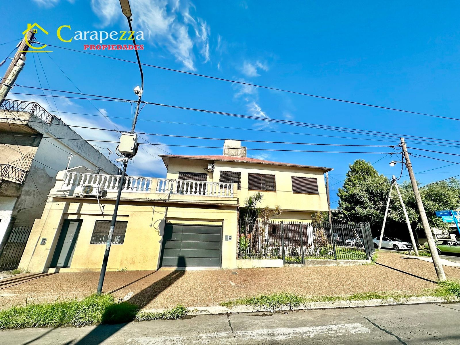 Casa 4 Amb + Local en Venta en Villa Bosch