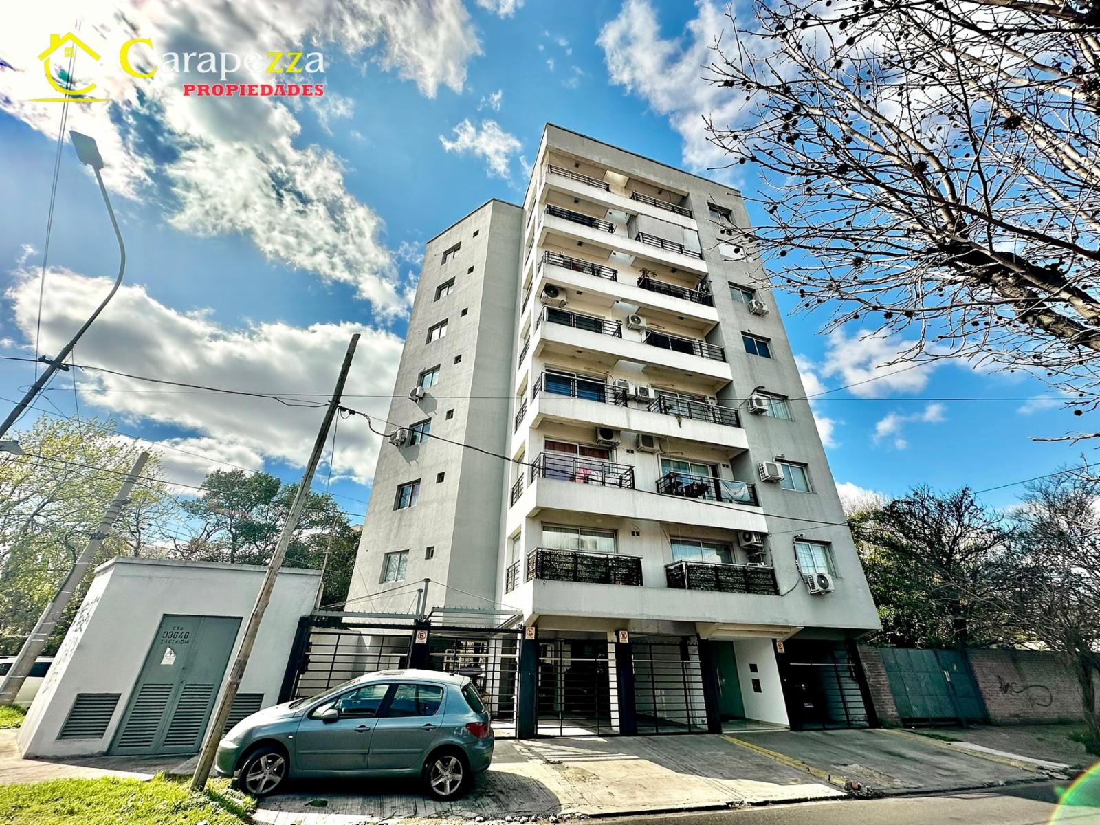 Departamento con Cochera Doble y Terraza Privada en Venta, en Villa Bosch