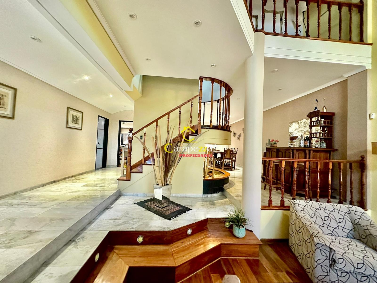 Hermoso Chalet 4 Amb de Categoría en Venta en Villa Bosch — foto 8
