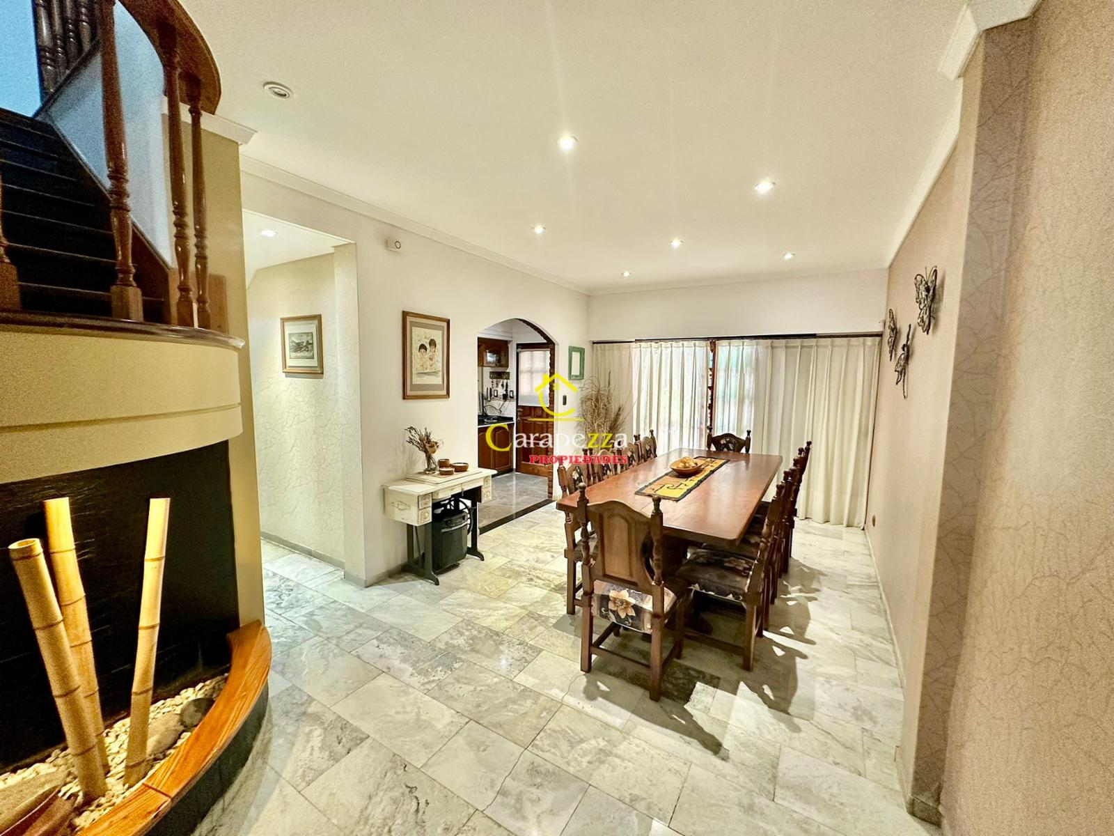 Hermoso Chalet 4 Amb de Categoría en Venta en Villa Bosch — foto 13