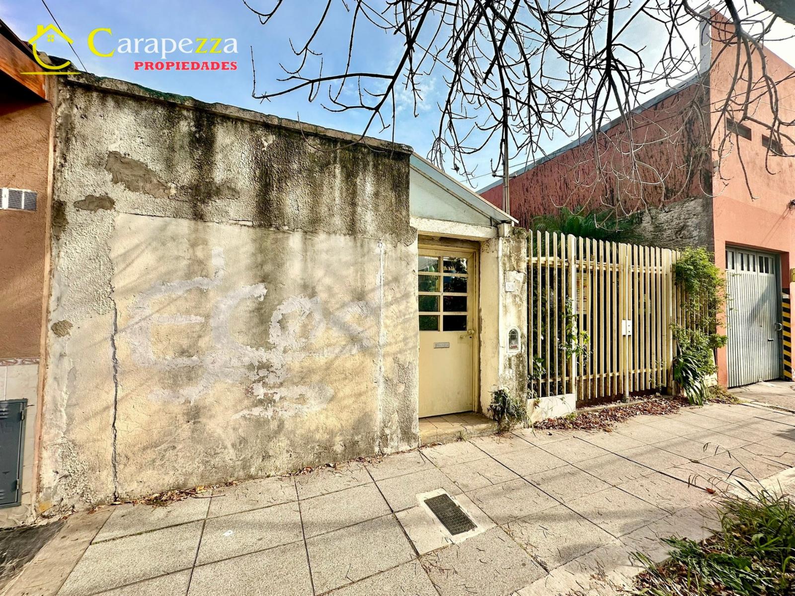 Venta Casa 7 Amb a Refaccionar en Villa Libertad - 1