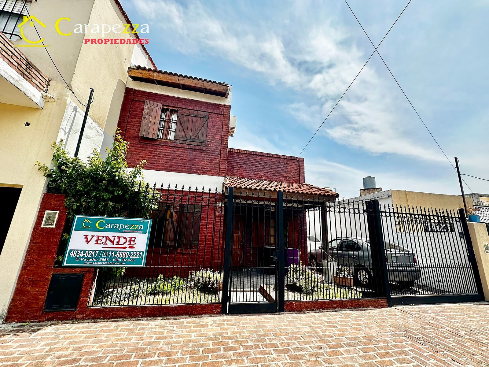 Casa 5 Amb en Venta en Villa Bosch