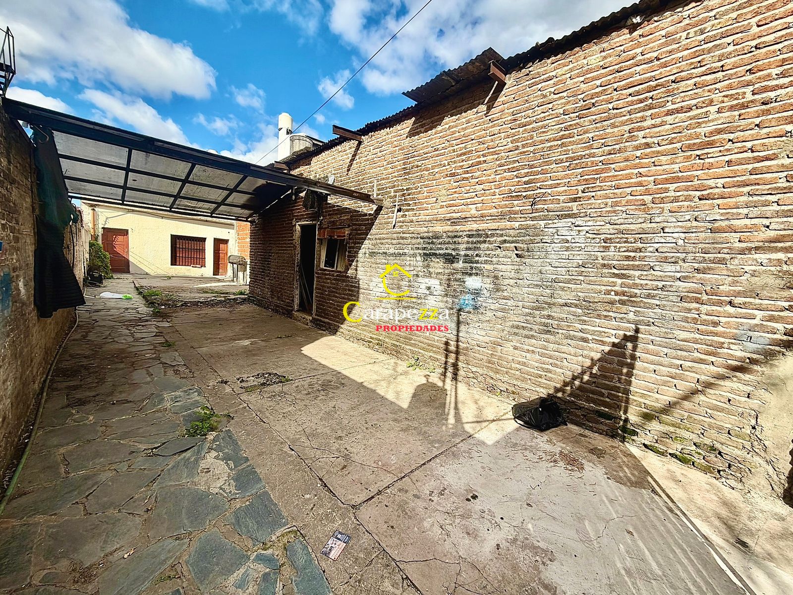 Casa 3 Amb + Galpón + Dpto 1 amb en Venta en Villa Bosch - 2