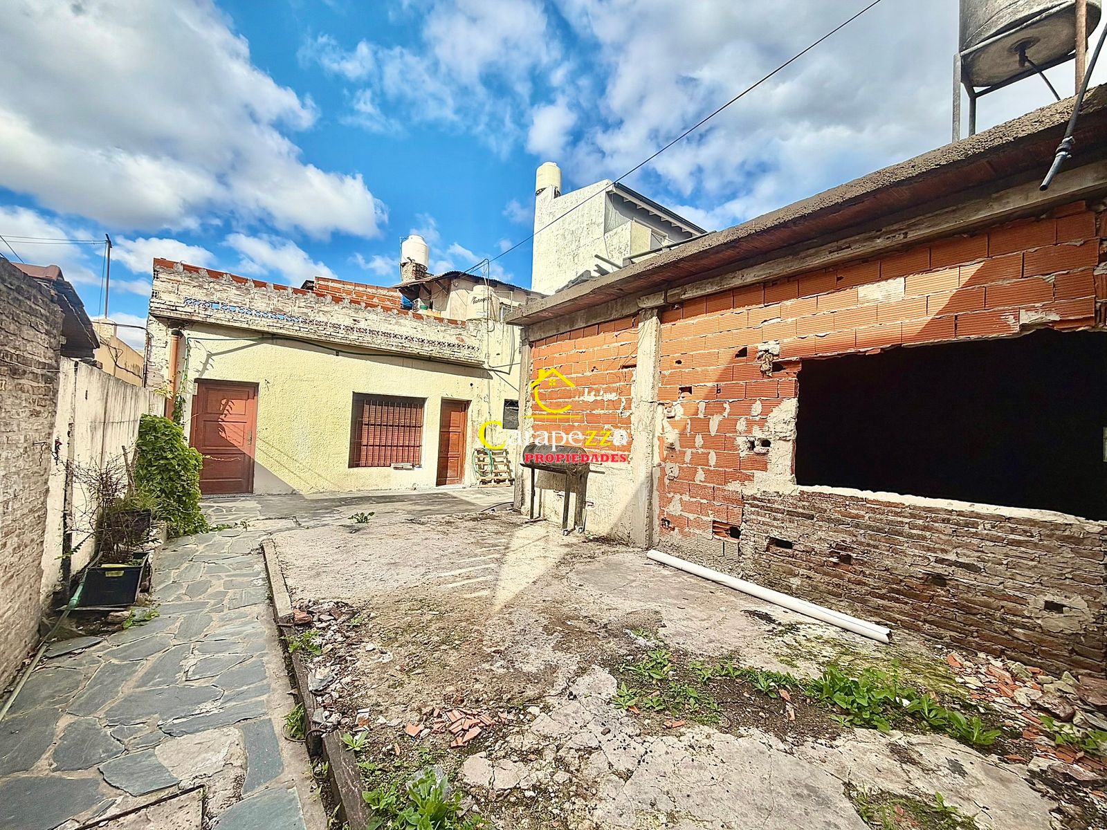 Casa 3 Amb + Galpón + Dpto 1 amb en Venta en Villa Bosch - 3