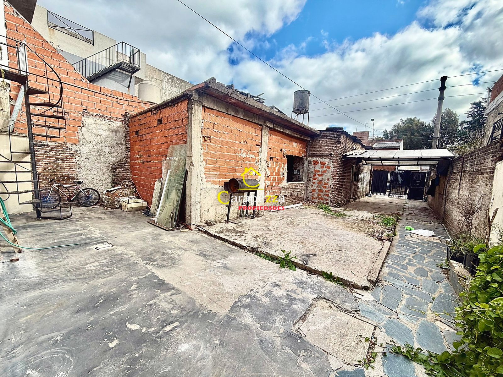 Casa 3 Amb + Galpón + Dpto 1 amb en Venta en Villa Bosch - 5