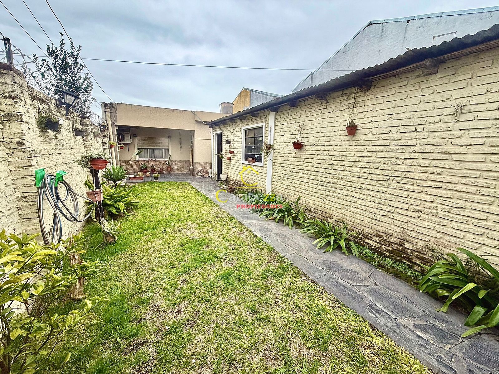 Venta 2 Propiedades en Block en Martin Coronado - 4