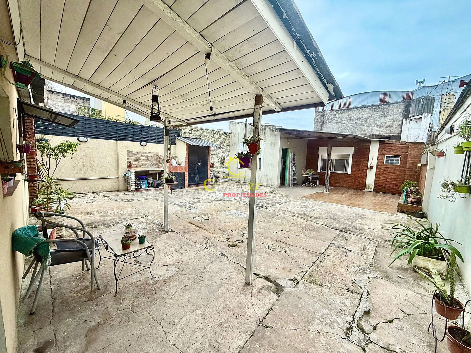 Venta 2 Propiedades en Block en Martin Coronado - 21