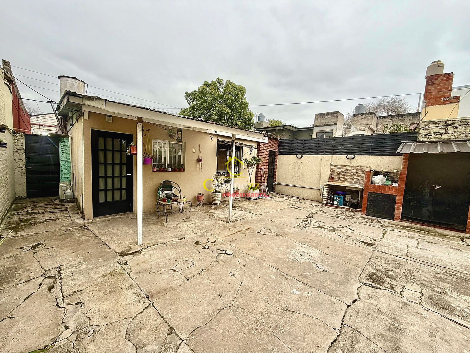 Venta 2 Propiedades en Block en Martin Coronado - 22