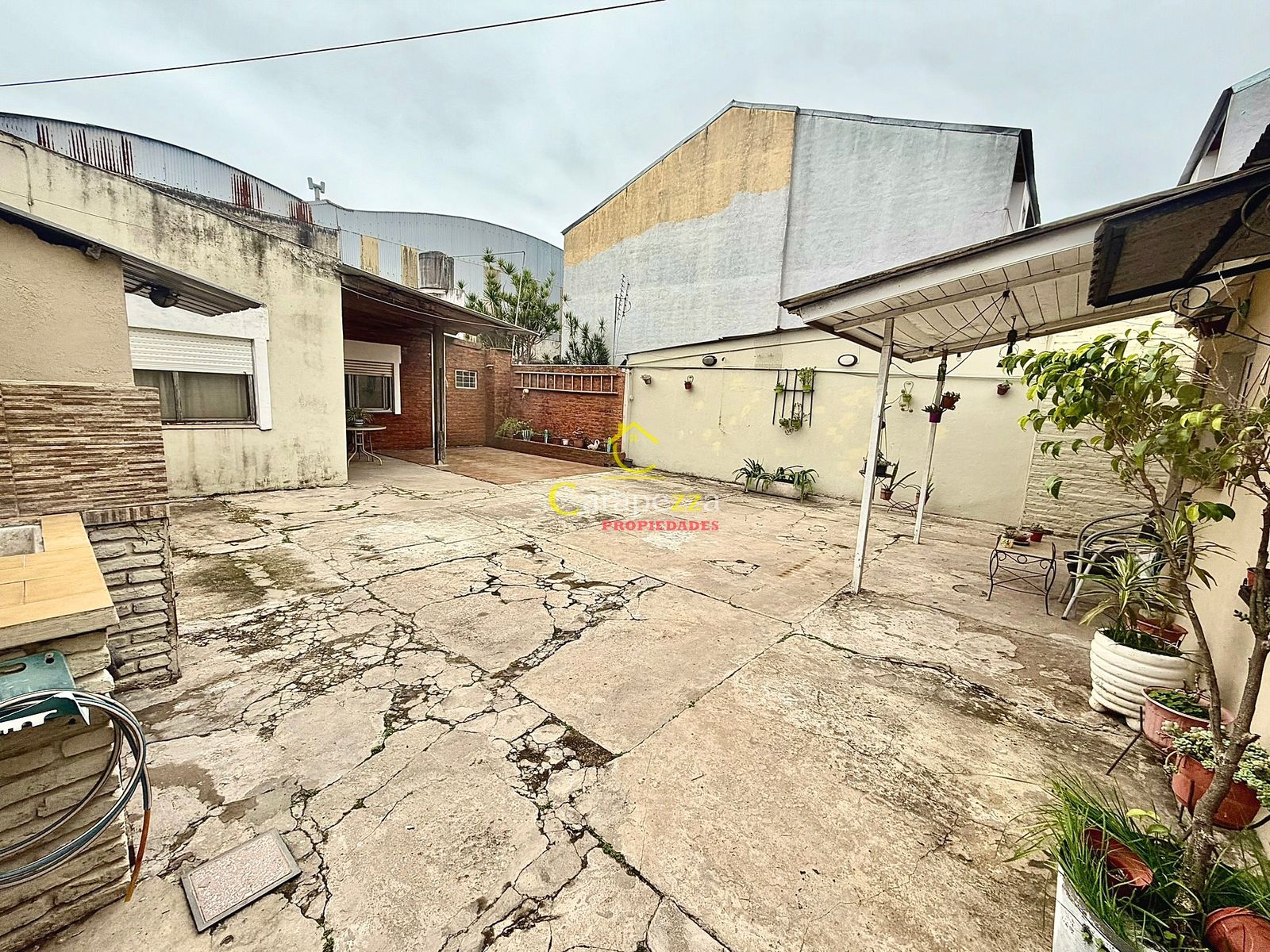 Venta 2 Propiedades en Block en Martin Coronado - 23