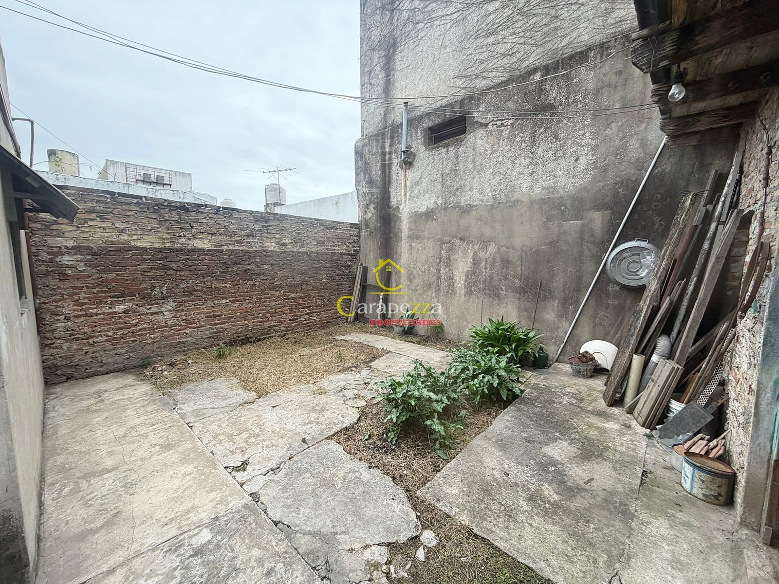 Venta 2 Propiedades en Block en Martin Coronado - 32