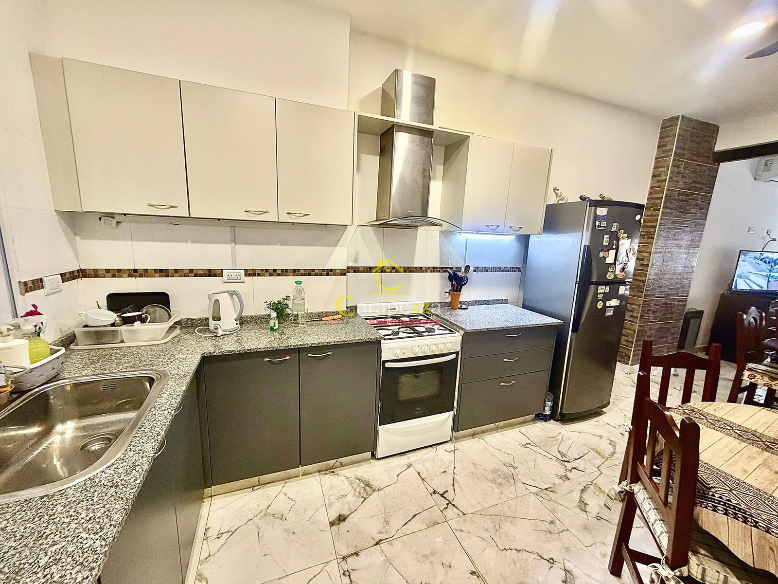 Venta Hermosa Casa 3 Amb en Caseros - 9