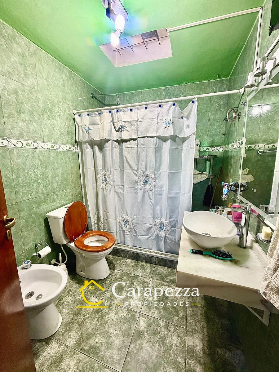 Galpon + Casa 3 Amb en Venta en Villa Bosch - 25