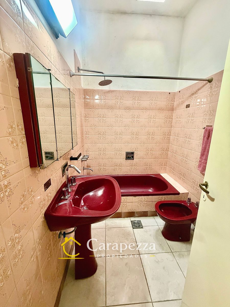Casa 3 Amb en Venta en Caseros - 10