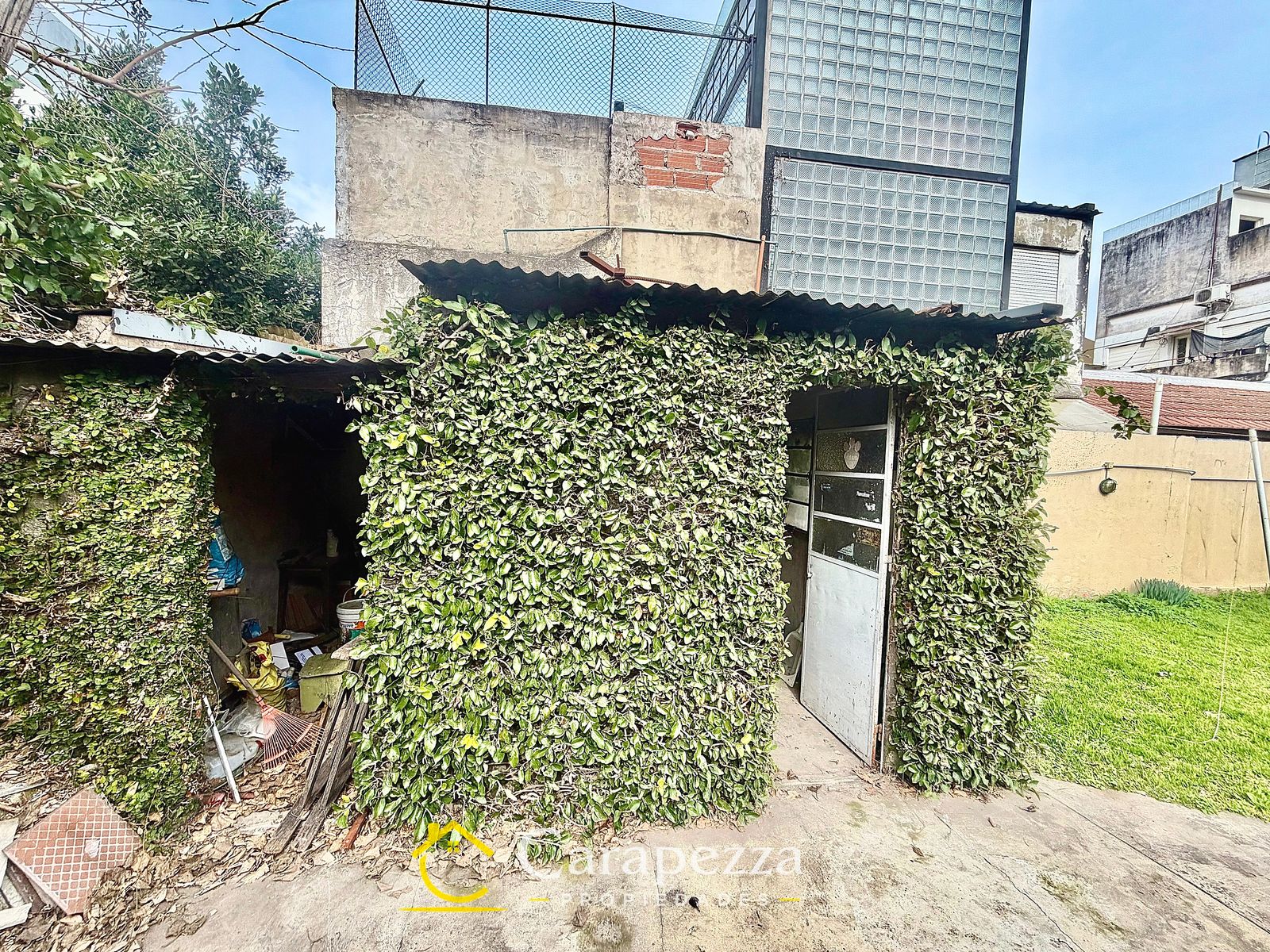 Casa 3 Amb en Venta en Caseros - 23