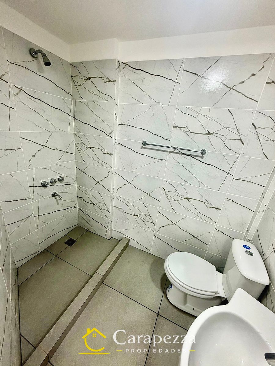 Oficina Comercial / Local En 1° Piso en Alquiler en Villa Bosch - 9
