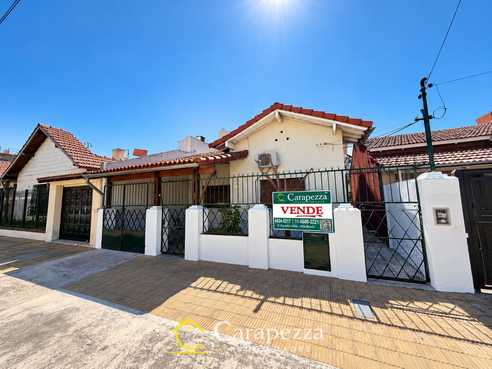 Casa 4 Amb en Venta en Caseros - 2