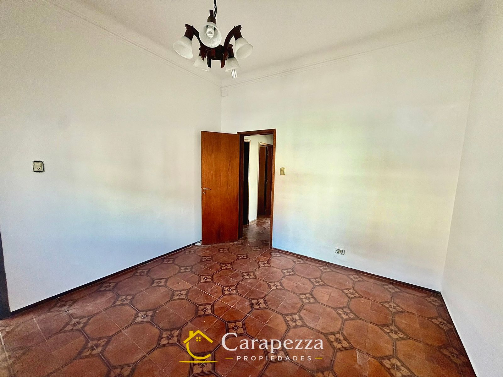 Casa 4 Amb en Venta en Caseros - 6