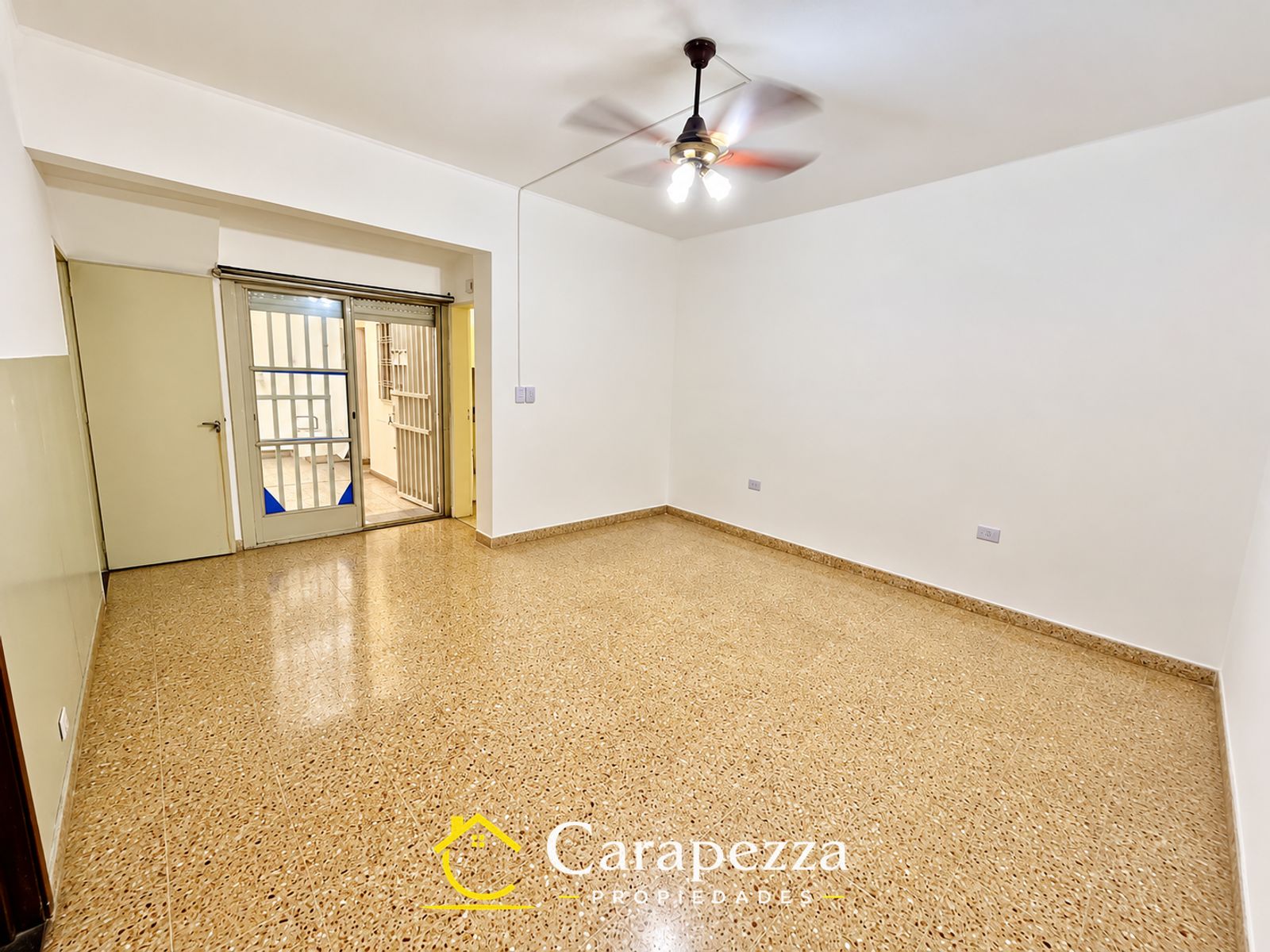 Casa 3 Amb en Venta en Villa Bosch - 4