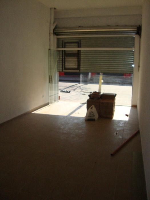 Local Comercial en Alquiler en Ituzaingó, Buenos Aires - 3