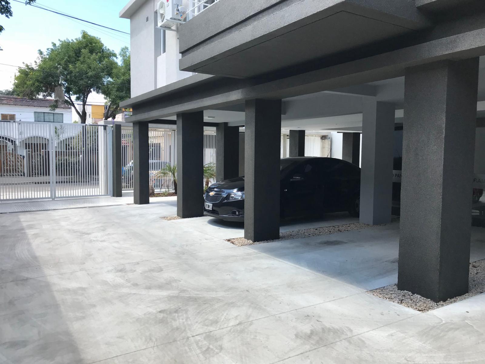 Cómodo y luminoso Dpto 2 ambientes con balcón y cochera opcional. Oportunidad - 37