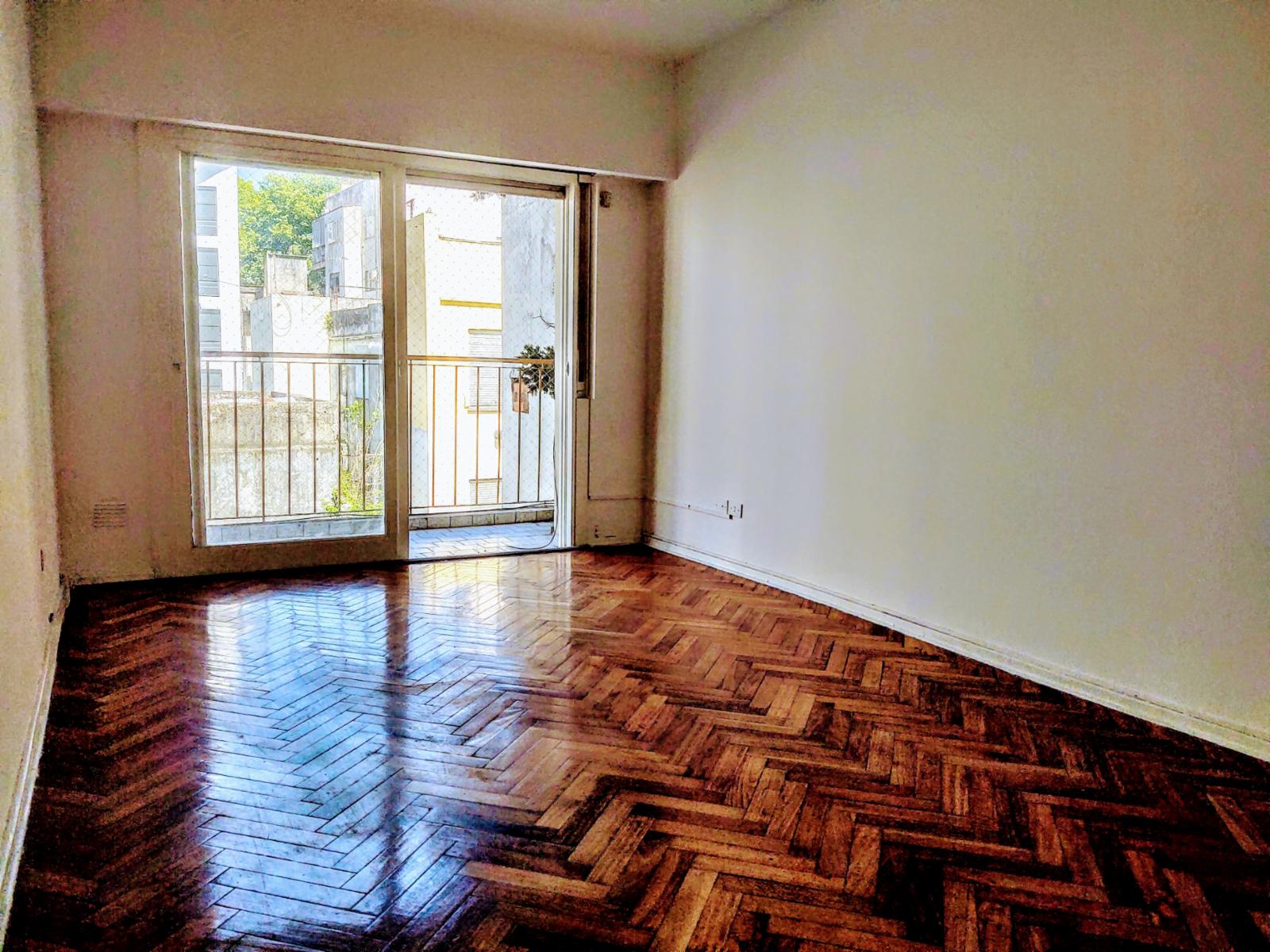 Departamento tres ambientes muy luminoso en excelente ubicación — foto 8