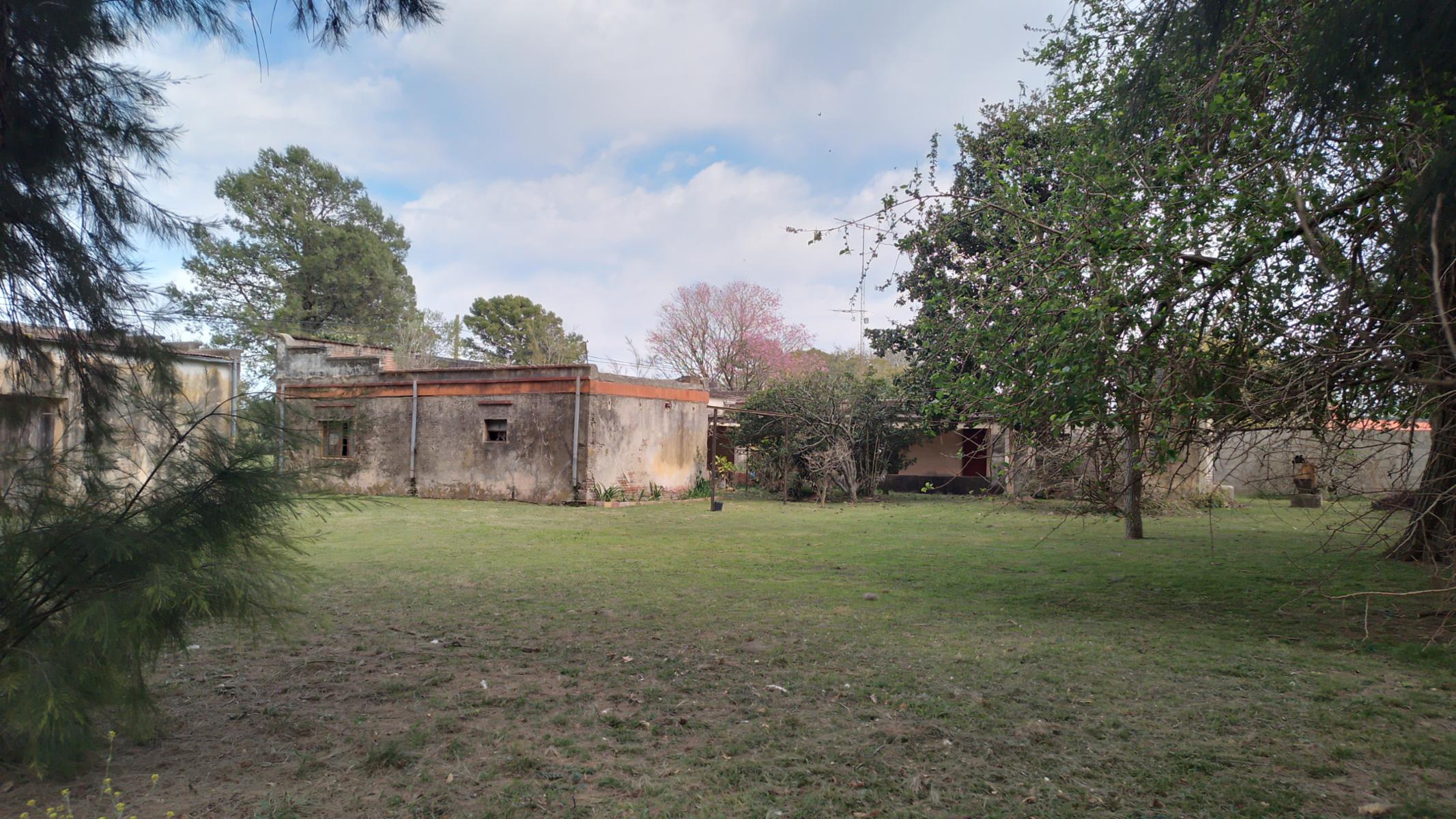 Oportunidad Casa Antigua. Sup. terreno de 1000 m2 en Gob. Etchevehere ER — foto 9