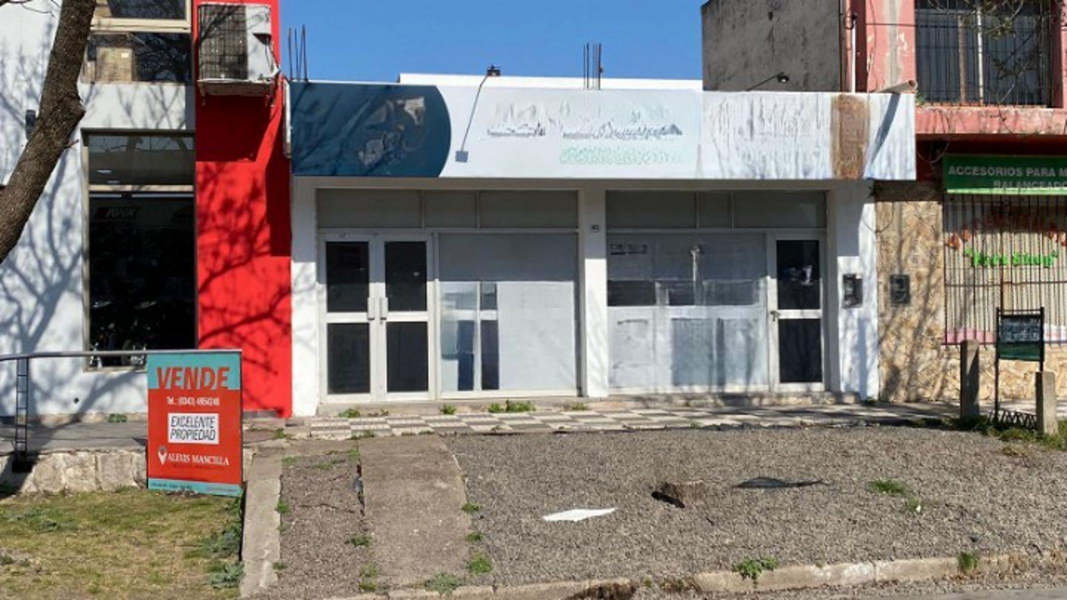 Local Comercial con ubicación ideal en Crespo - 2