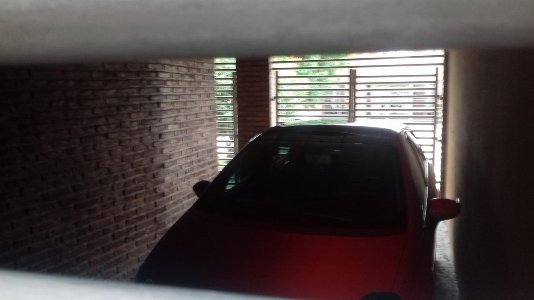 CASA DE 3 DORM. SOBRE LOTE DE 8 X 60, M2 CUB. 140, M2 DESC 340. ESTADO: EXCELENTE — foto 2