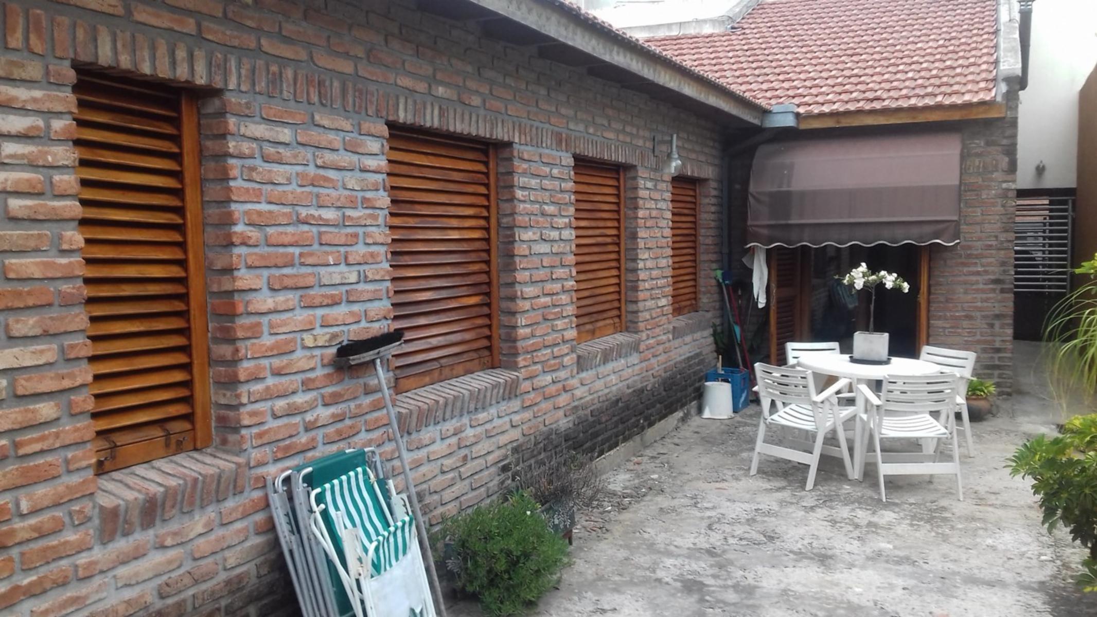 CASA DE 3 DORM. SOBRE LOTE DE 8 X 60, M2 CUB. 140, M2 DESC 340. ESTADO: EXCELENTE — foto 3
