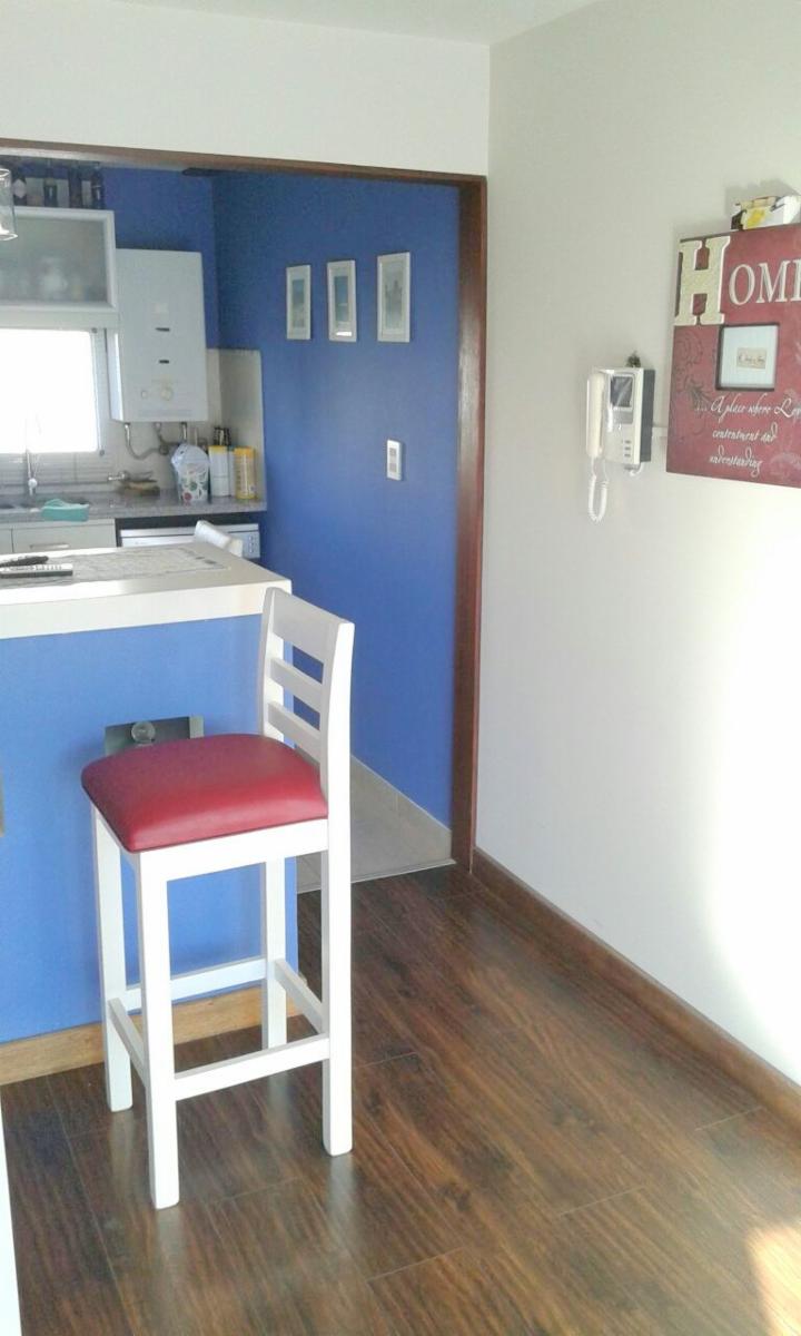 TRIPLEX DE DOS DORM OPC 3 CON TERRAZA PRIVADA ESTADO EXCELENTE. ANTIGÜEDAD 3 AÑOS APTO BANCO — foto 4