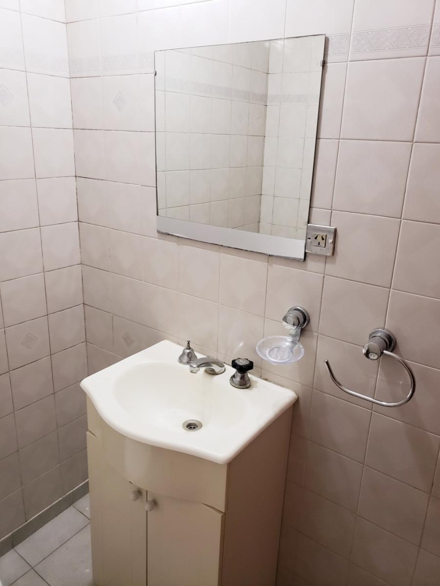 DEPARTAMENTO DE 1 DORM EN AV. 38 E/ 11 Y 12. ESTADO: EXCELENTE - 7