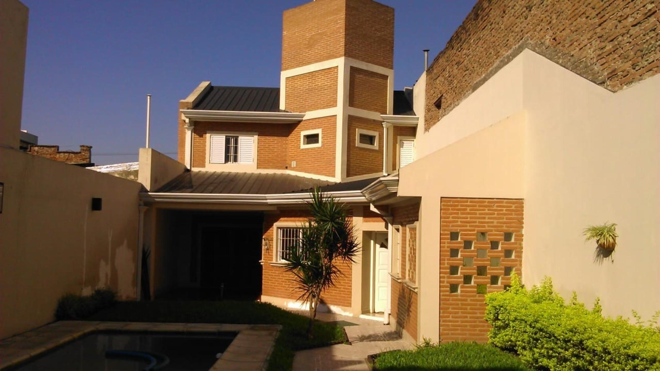 Casa 4 dormitorios venta, Barrio Bosque — foto 3