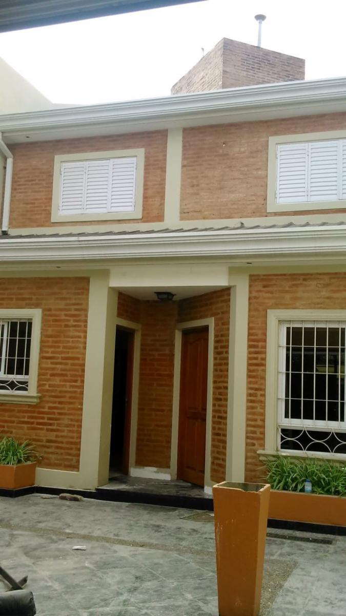 Casa 4 dormitorios venta, Barrio Bosque — foto 4